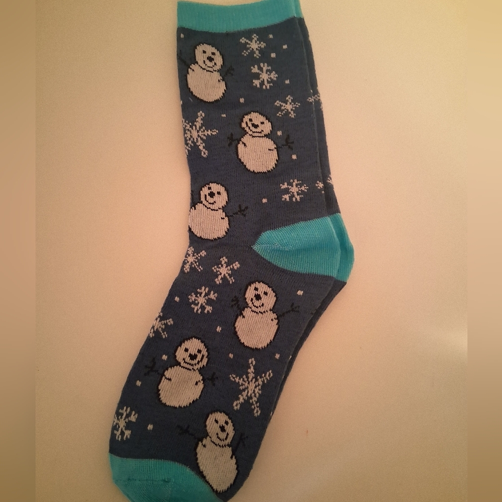 Snowman Patterned Holiday Socks - Picture 2 of 3